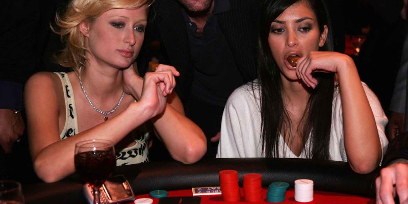 Celebs With A Soft Spot For Gambling - Paris Hilton