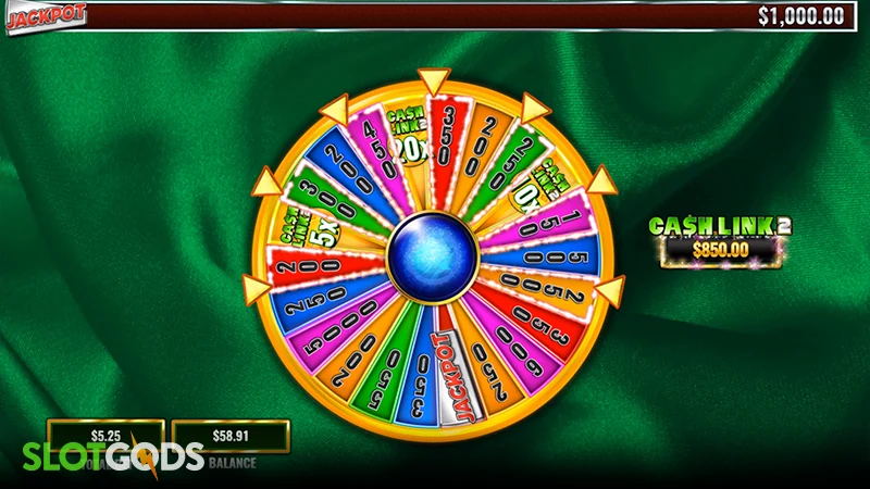 Wheel of Fortune: Elegant Emeralds Slot - Screenshot 2